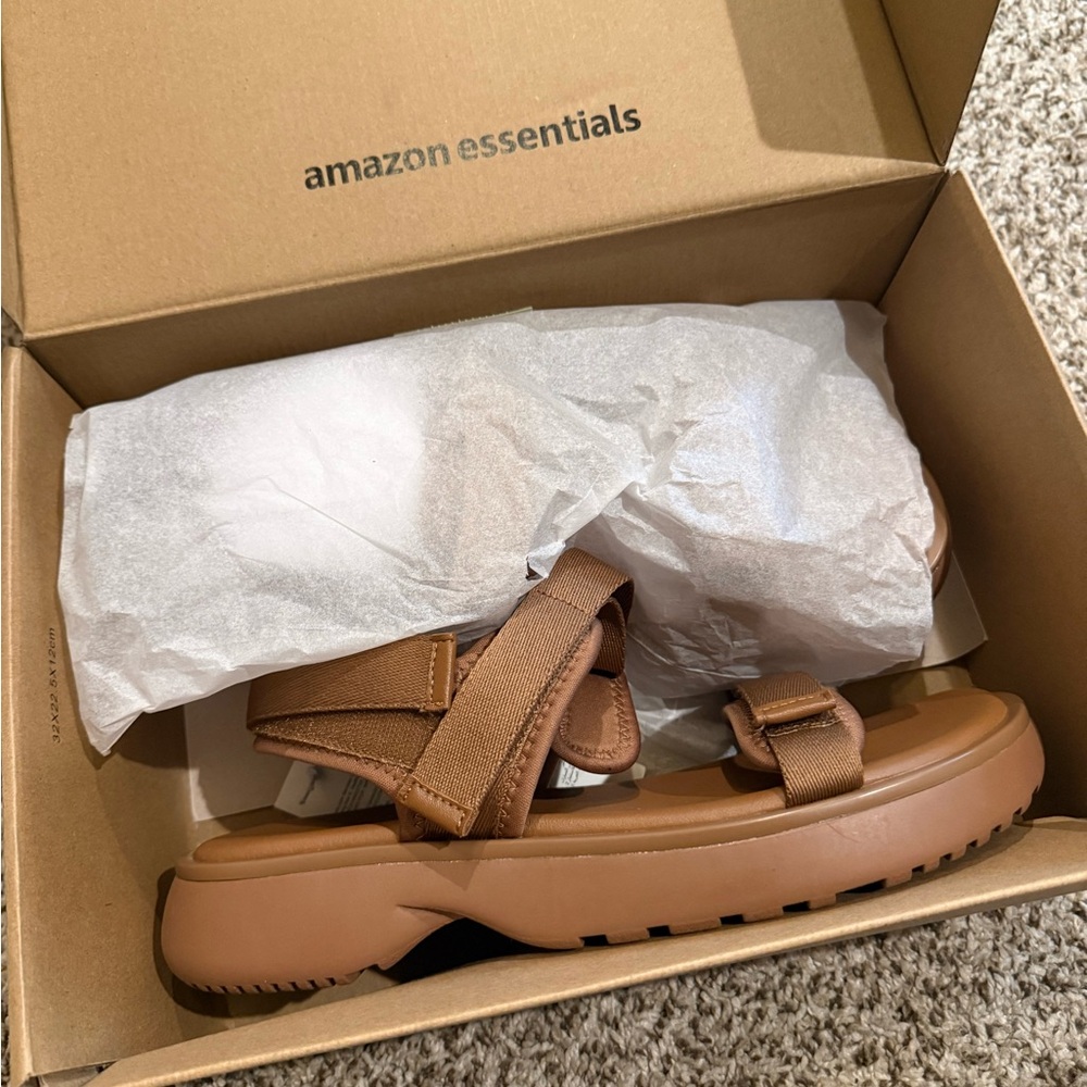 Amazon Essentials Brown Chunky Strap Sandals NWT - image 2